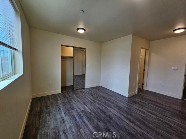 Building Photo - 1128 E 28th St