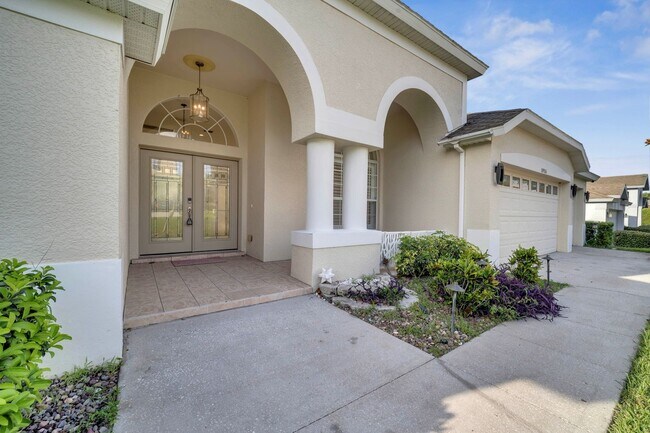 Building Photo - Stunning 4/3 with Fence Enclosed Yard in t...