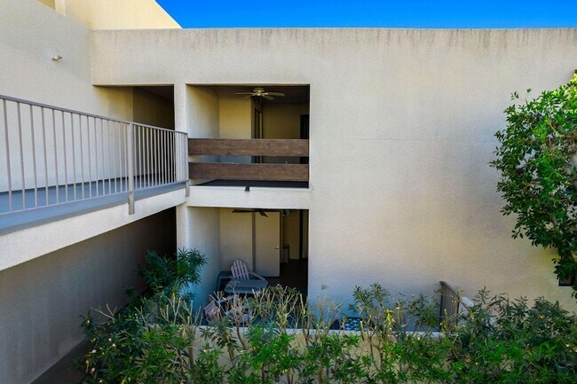 Building Photo - 255 S Avenida Caballeros