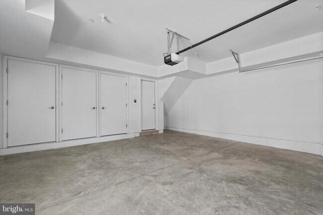 Building Photo - 2038 Tysons Ridgeline Rd