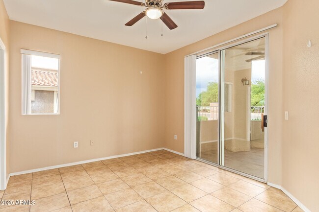 Building Photo - 2929 W Yorkshire Dr
