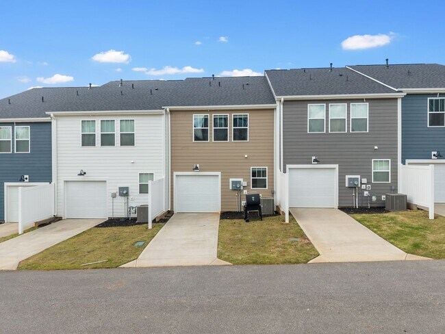 Building Photo - 476 Ml Pk Wy
