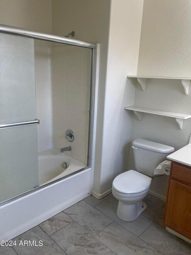 Building Photo - 1333 S 220th Dr