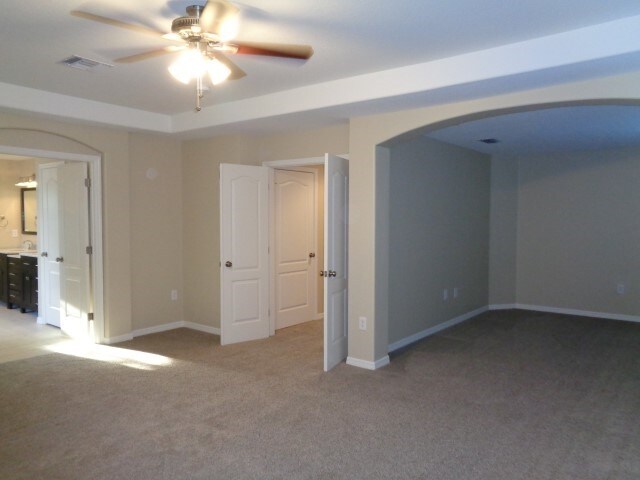 Building Photo - 8804 Founders Circle
