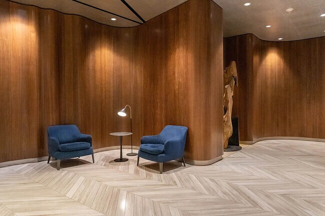 Building Photo - 252 7th Ave