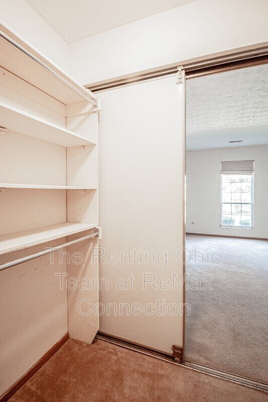 Building Photo - 6486 Reflections Dr