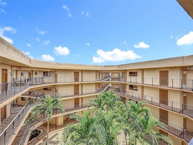 Building Photo - 8420 SW 133rd Avenue Rd