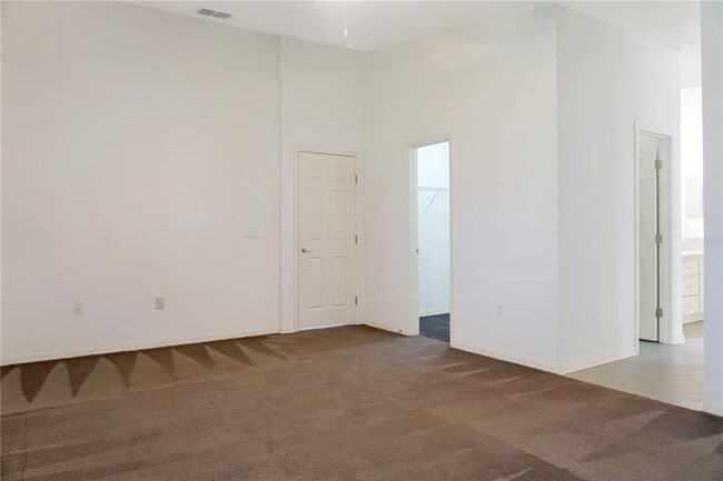 Building Photo - 258 Kings Pond Ave