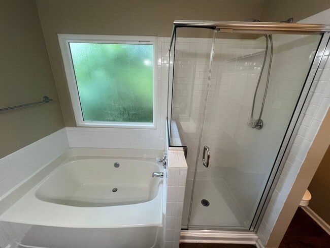 Building Photo - 4440 Hounds Run Dr