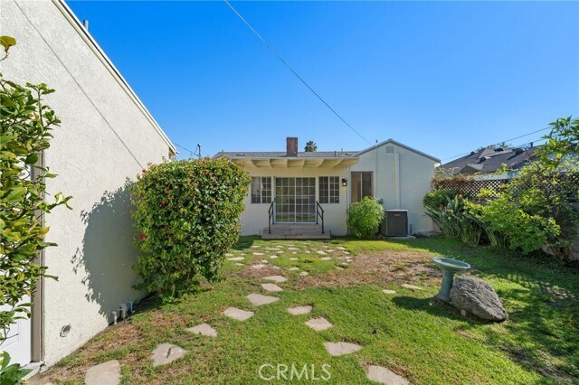 Building Photo - 1301 N Avon St