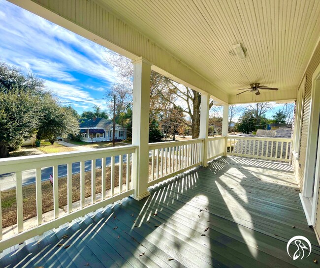 Building Photo - Pelican - Hilton St Duplex