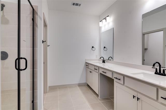 Building Photo - 420 Parkside Dr