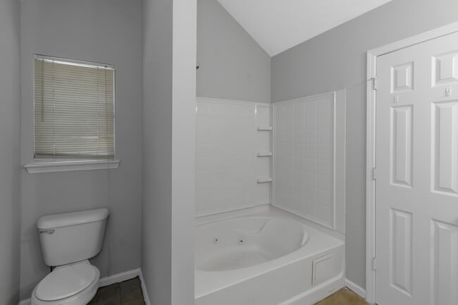 Building Photo - 129 Meadow Ct