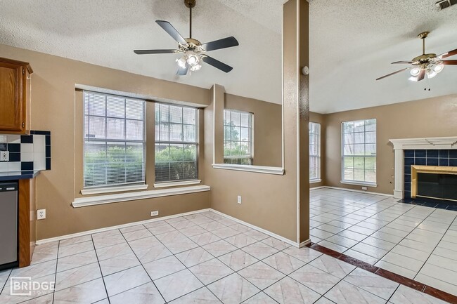 Building Photo - 1354 Mill Crossing