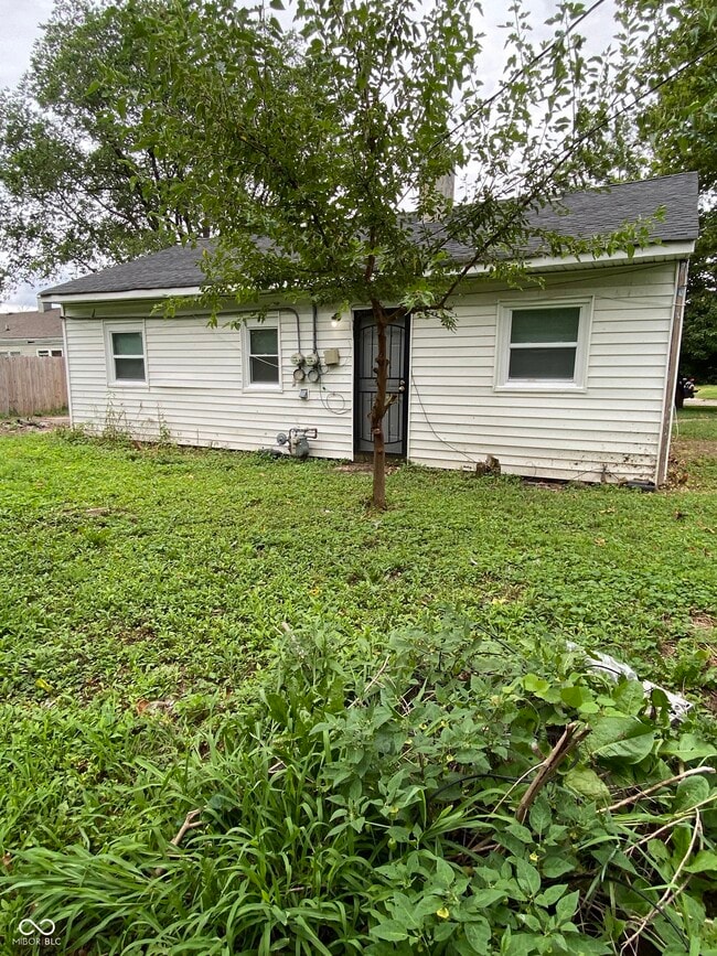 Building Photo - 2163 Admiral Dr