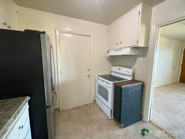 Building Photo - 3 Bedroom, 2.5 Bath Home in San Mateo near...