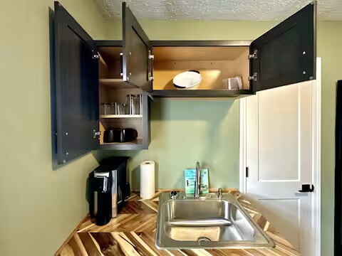 Building Photo - 2110 Melon St