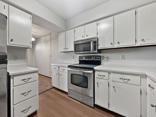 Building Photo - 5112 41st Ave S