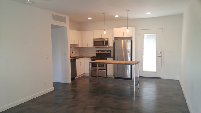 Interior Photo - 20th Street