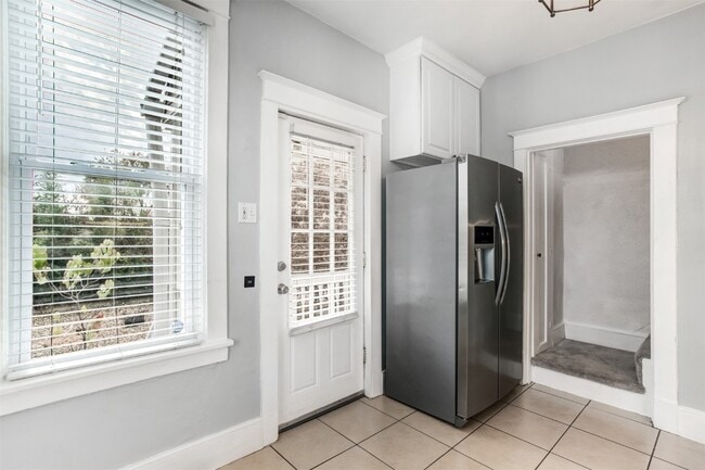 Building Photo - 7716 Lovella Ave