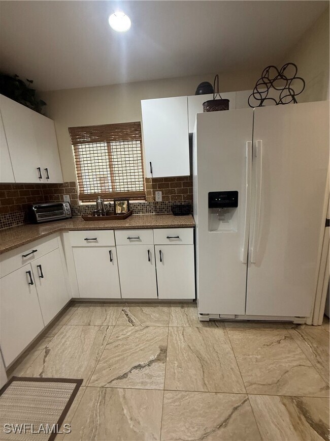 Building Photo - 1113 SE 20th Ct