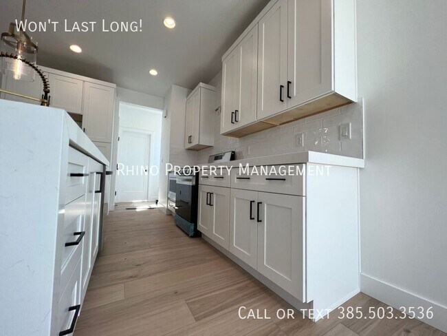 Building Photo - 4634 Locust Hls Ct