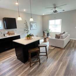 Building Photo - 617-619 Dara - 617