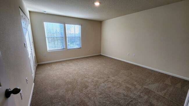 Building Photo - 365 Coastline Wy