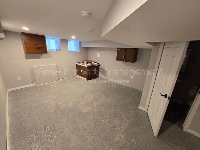 Building Photo - 1649 S Bailey St