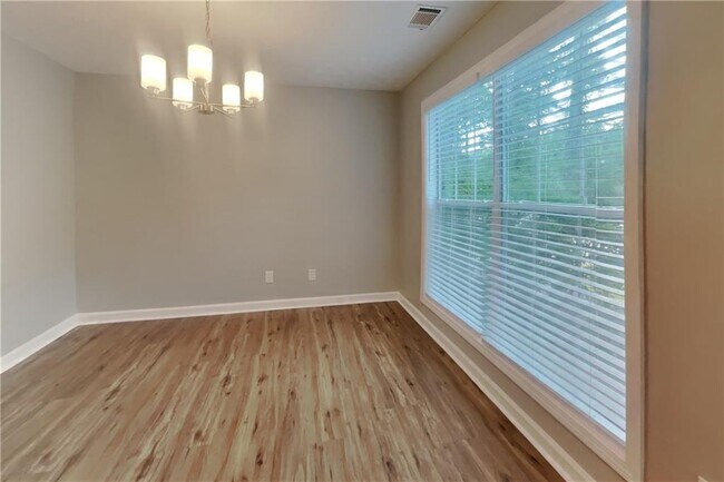 Building Photo - 415 Ridgedale Way