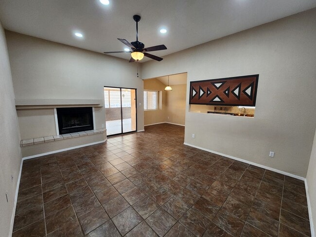 Building Photo - 3362 Highridge St