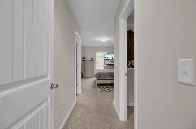 Building Photo - 3 Bedroom 2.5 Bath Townhouse in Lakeview Commons - Goose Creek