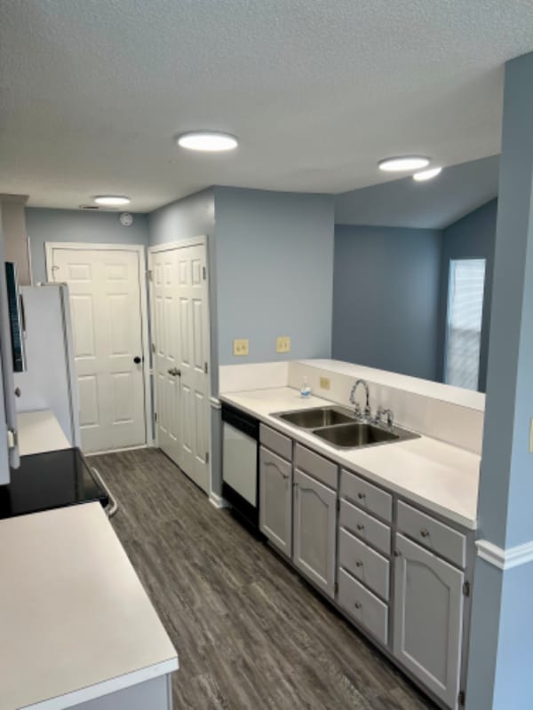 Building Photo - 4445 Fawnbrook Ave SW