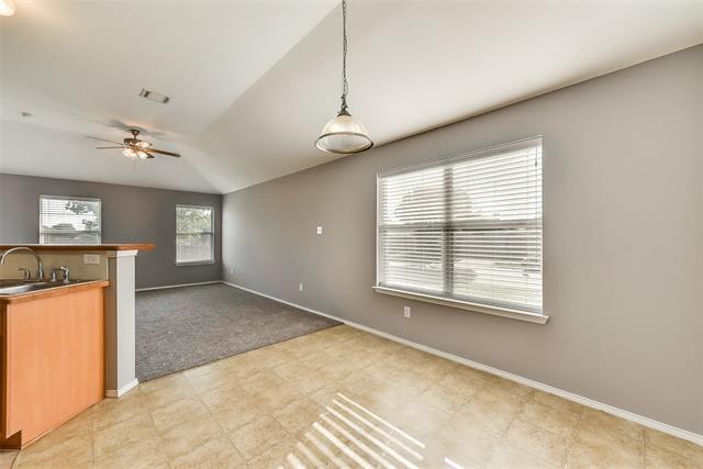 Building Photo - 8100 Tierra Del Sol Rd
