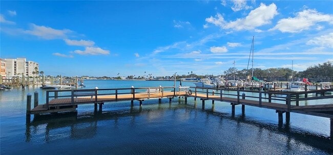 Building Photo - 10355 Paradise Blvd