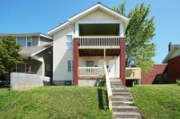 Building Photo - 846-848 Reinhard Ave
