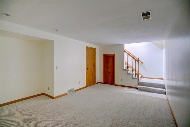 Building Photo - 5117 Hackney Way