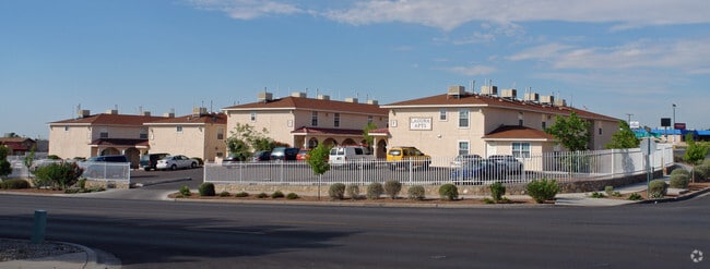 Primary Photo - Laguna Apartments