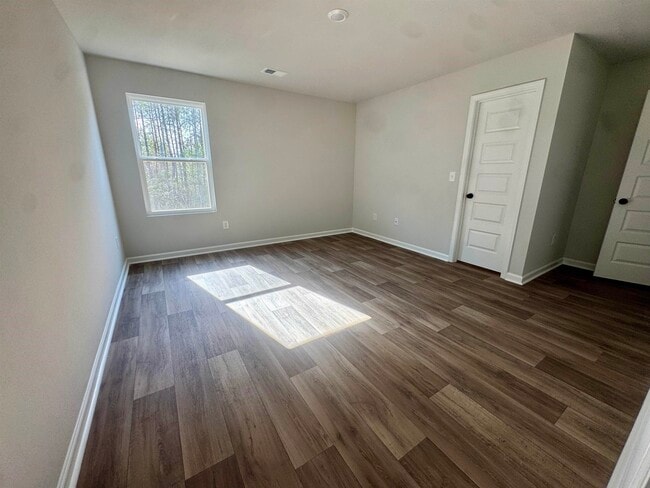 Building Photo - 1735 King Oaks Lp