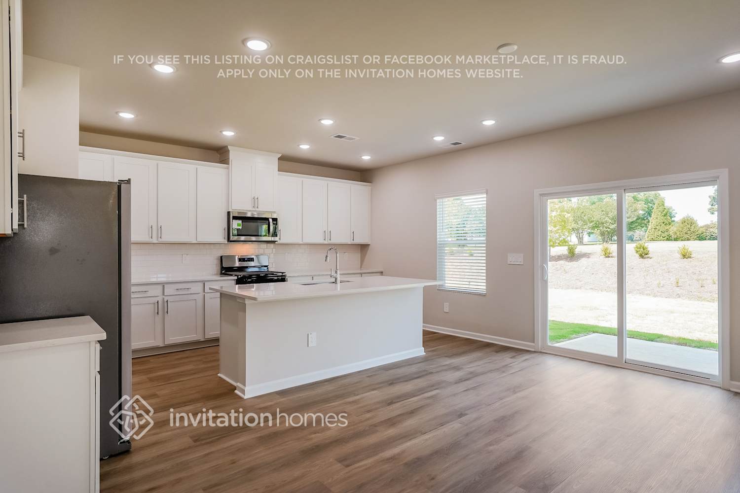 Building Photo - 559 White Birch Ln