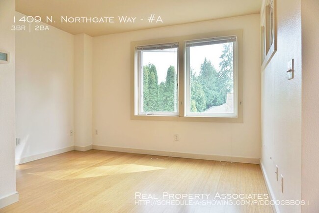 Building Photo - Townhome in Northgate Seattle