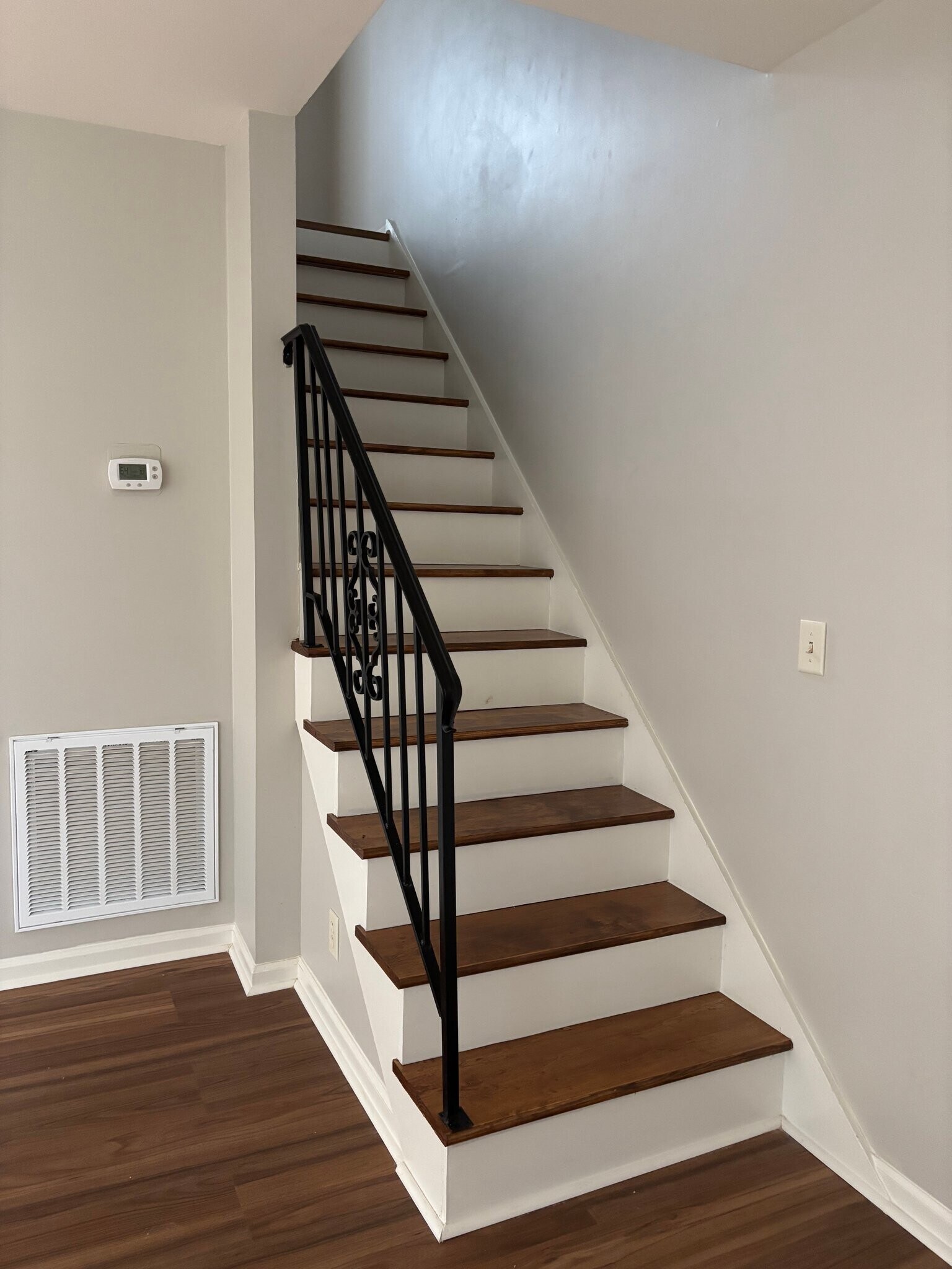 Building Photo - 646 Harpeth Bend Dr