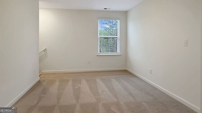 Building Photo - 104 Red Maple Wy