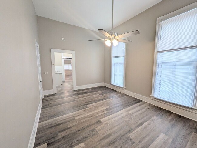 Building Photo - Government Hills 1 Bedroom close to The Pearl and Fort Sam Houston in the heart of San Antonio