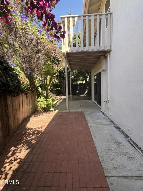 Building Photo - 2431 Bayshore Ave