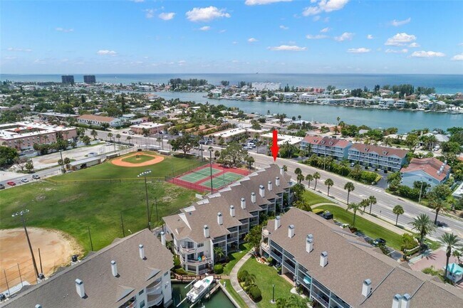 Building Photo - 9201 Captiva Cir