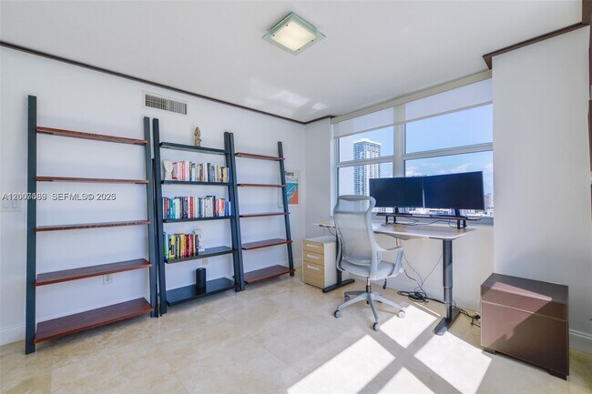 Building Photo - 31 SE 5th St