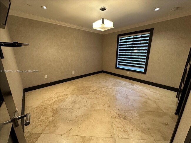 Building Photo - 9341 Dickens Ave