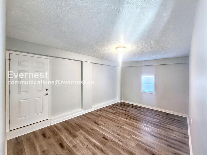 Building Photo - 807 Mountain Creek Church Rd NW