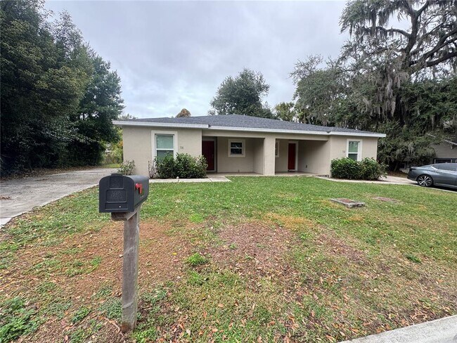 Building Photo - 708 Bon Air St